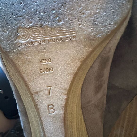 Belle by Sigerson Morrison Taupe color Print Wedge Heels Size 7 BM Waverly - Picture 3 of 9